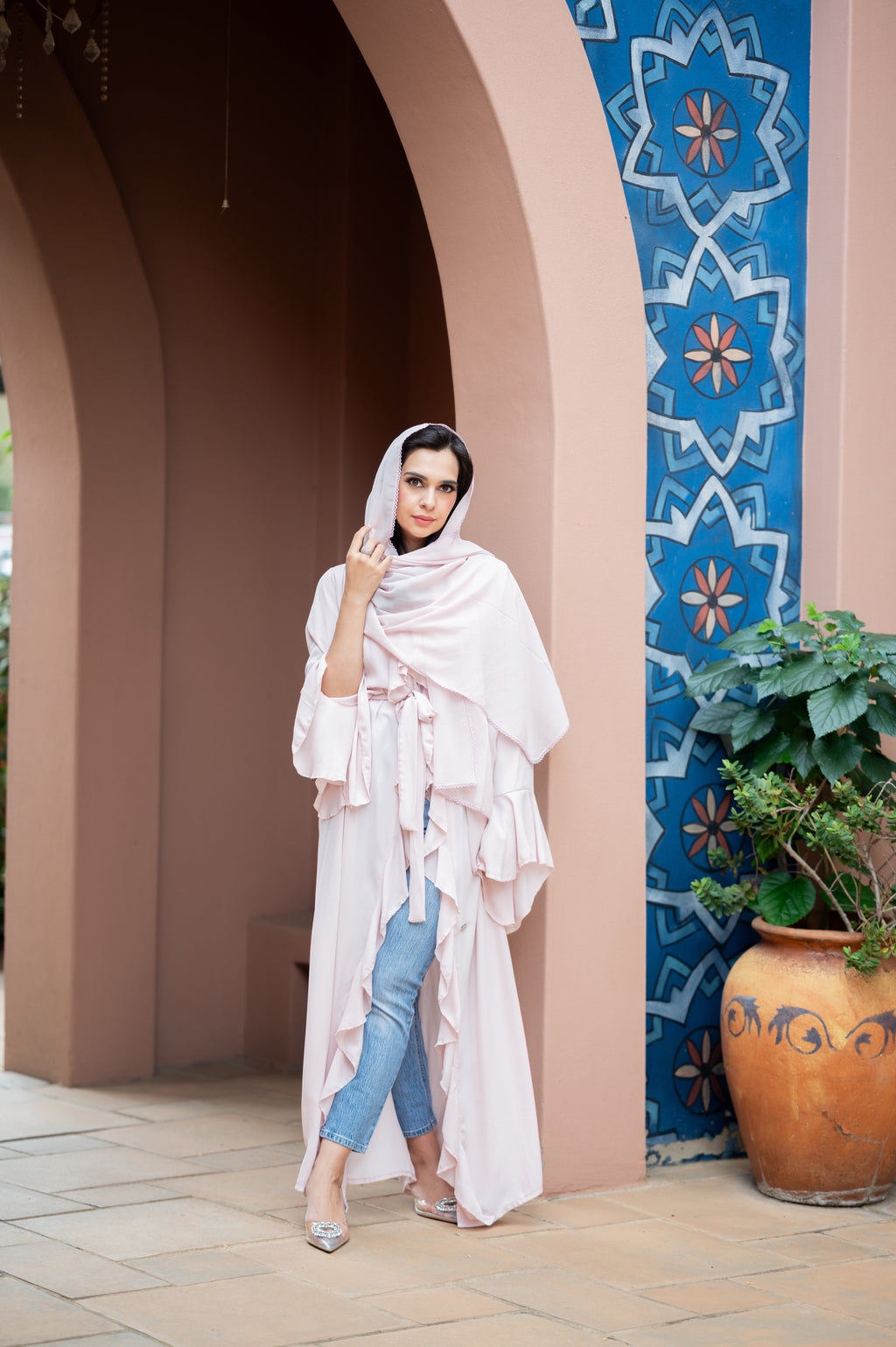 Frill abaya with bell sleeves, pink