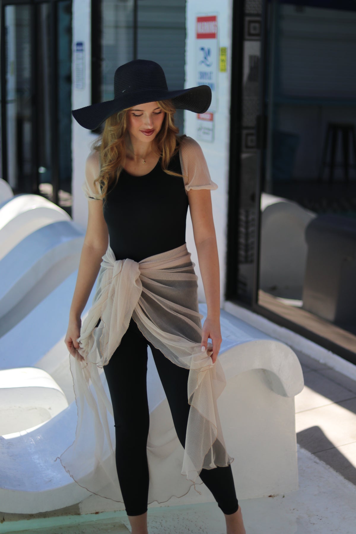 Pleated-Beige Net Short Bubble Sleeve with Sarong