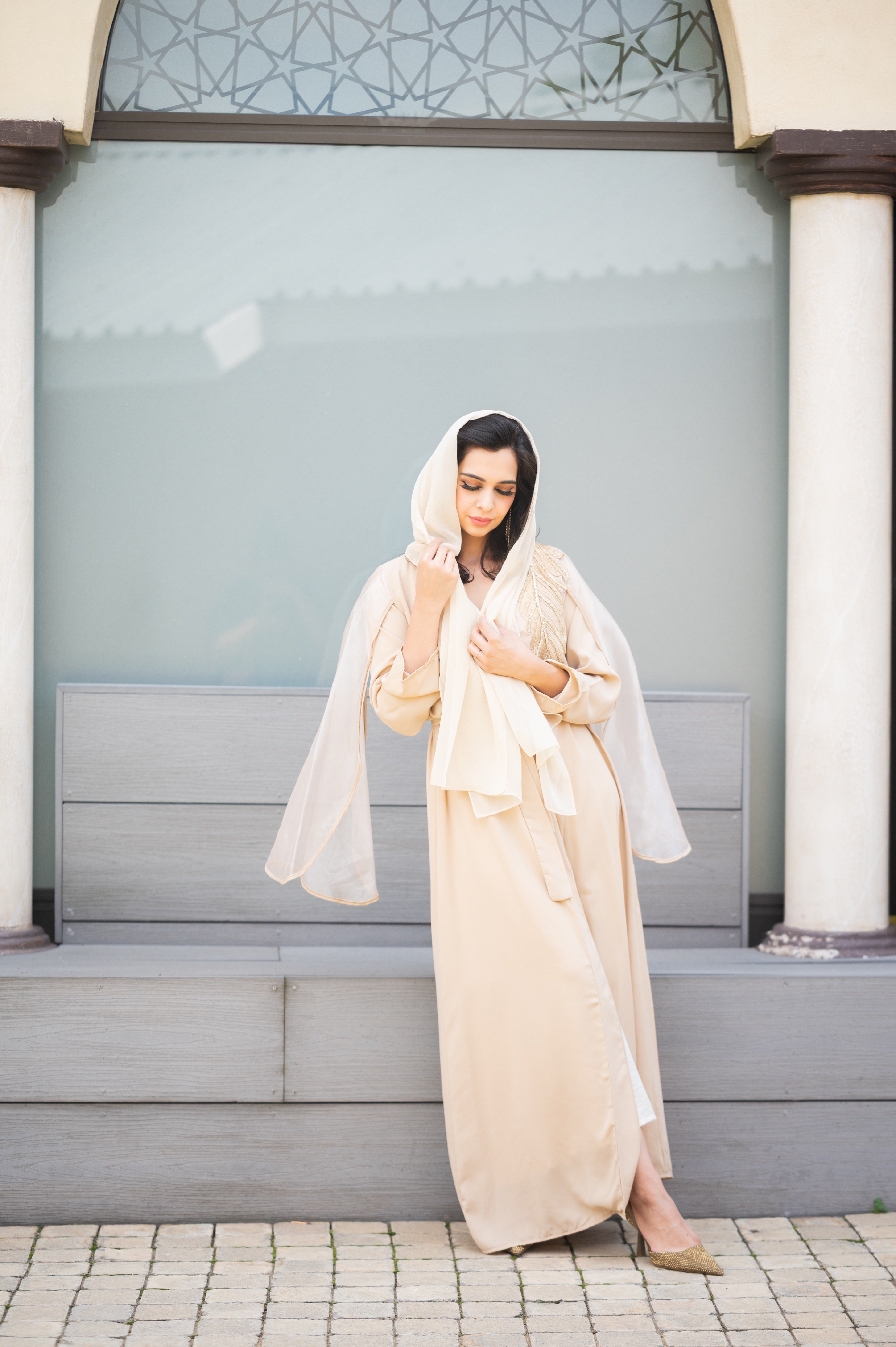 Abaya with big leaf detailing, beige