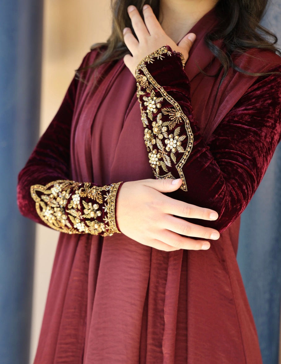 Burgundy Velvet Abaya with Beaded Sleeves, incl. Inner