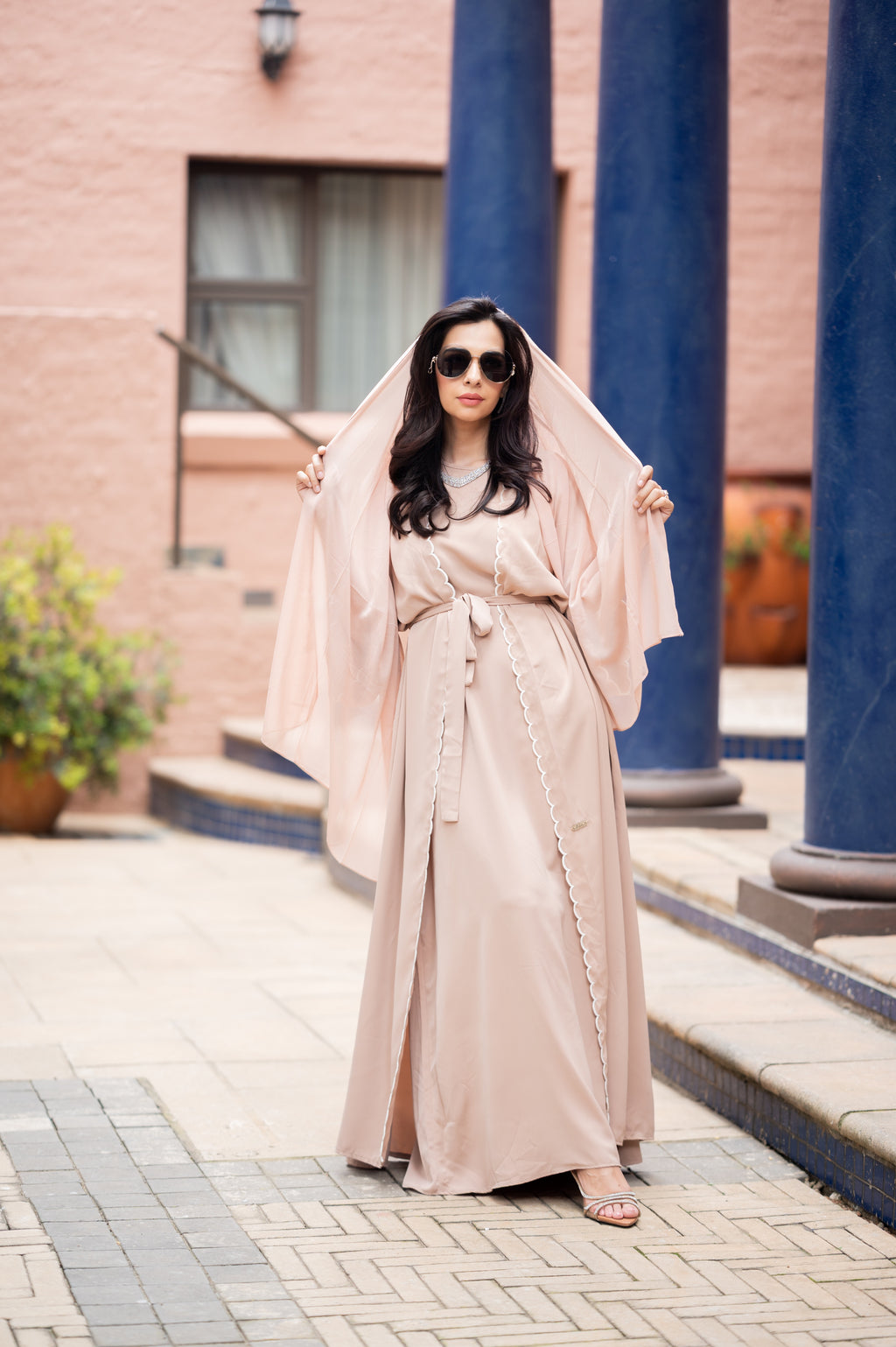 Mauve abaya with scalloped detail, inner included