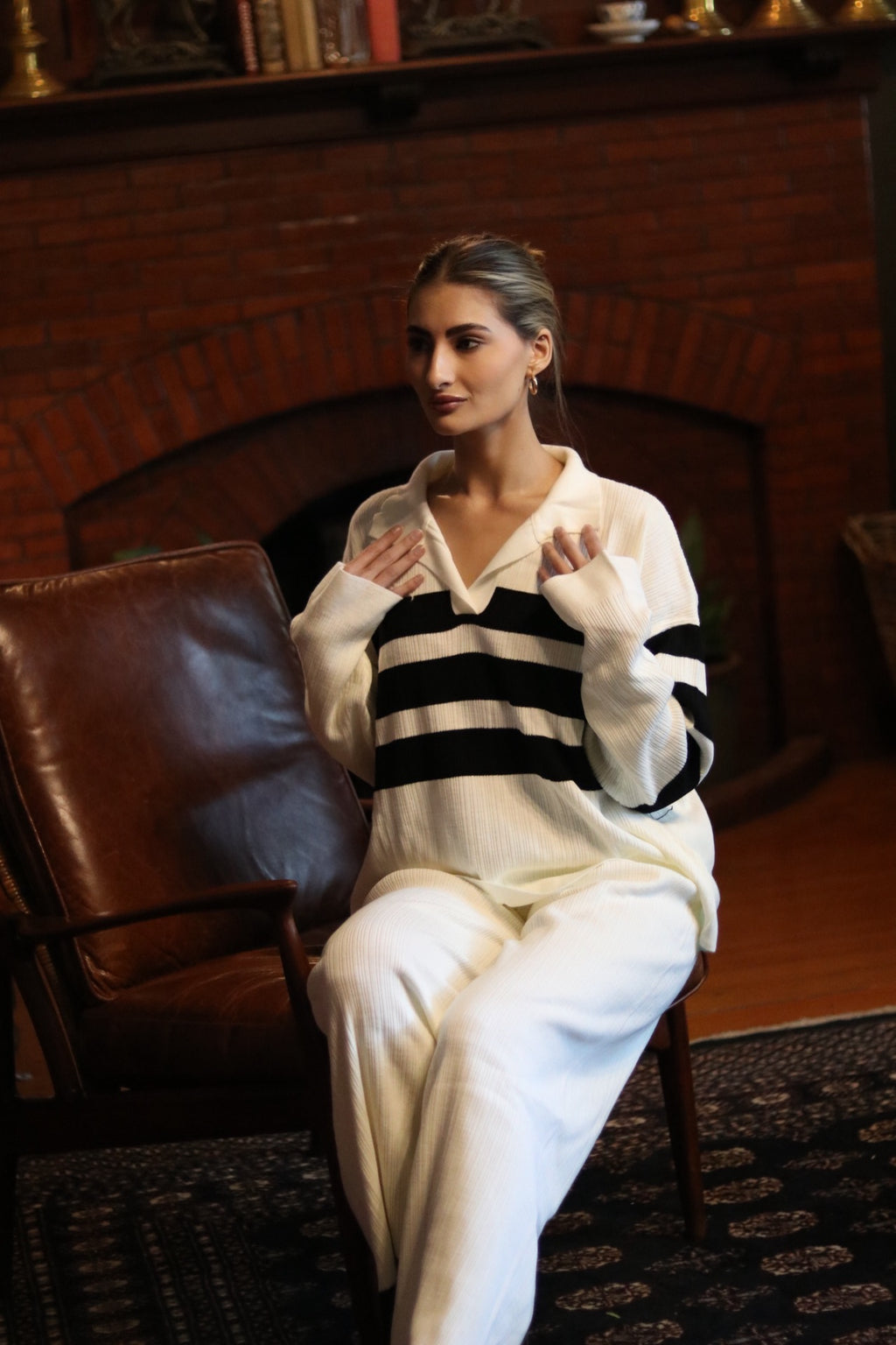 Collared Striped Top Tracksuit cream and black